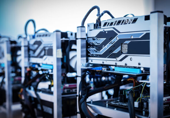 Zobacz Jak Zbudować Swoją Kopalnię Do Kryptowalut i Zorganizuj Dochodowy Biznes