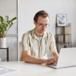 Laptop poleasingowy – warto dokonać zakupu?
